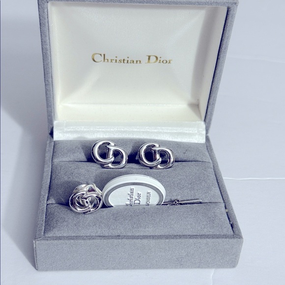 Dior Silver logo CD Cufflinks and Tie clip set! - Picture 11 of 11